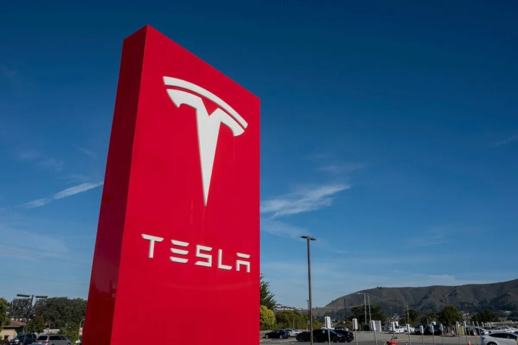 Why security regulators closed their investigation into Tesla’s distant parking function Signage at a Tesla store in Colma, California