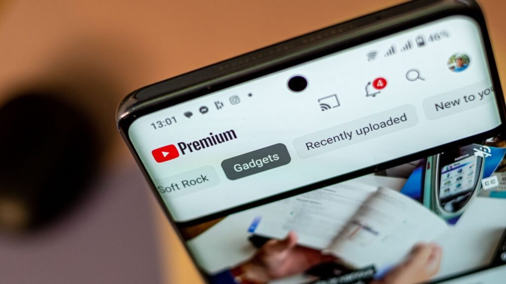 YouTube assessments a few speedy, ‘on-the-go’ options for busy Android viewers YouTube tests a couple of speedy, 'on-the-go' features for busy Android viewers