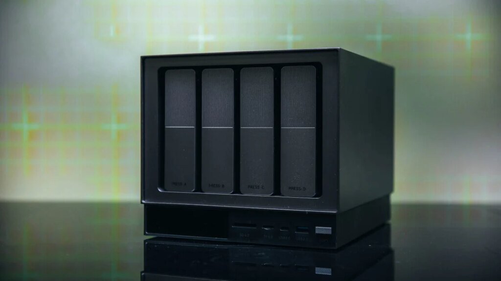 Zettlab D4 AI NAS Review: The Speed Leads, But the Library Lags