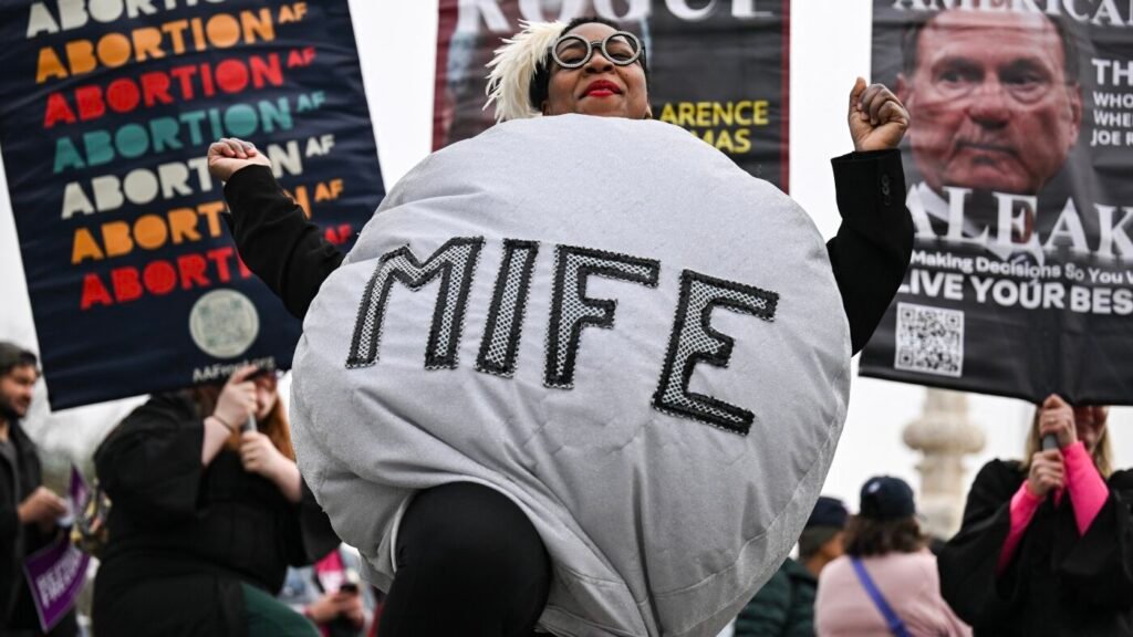 Abortion pill mifepristone gets a 1-week reprieve from Supreme Court : NPR