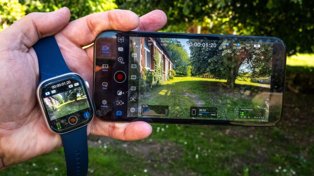 Apple Watch Compatibility Gives Vloggers Remote Control