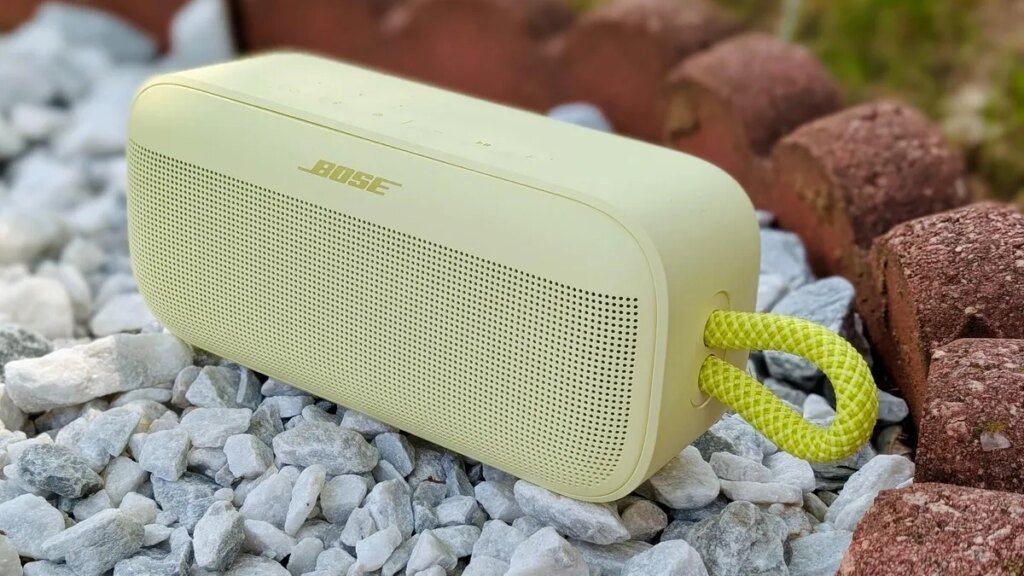 Forget the soundbar: How I upgraded my TV audio with spare Bluetooth speakers