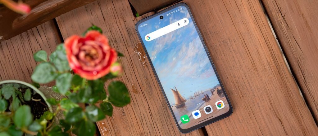 I never thought I'd see a $199 phone ever again, yet the TCL NXTPAPER 70 Pro is better than phones twice its price