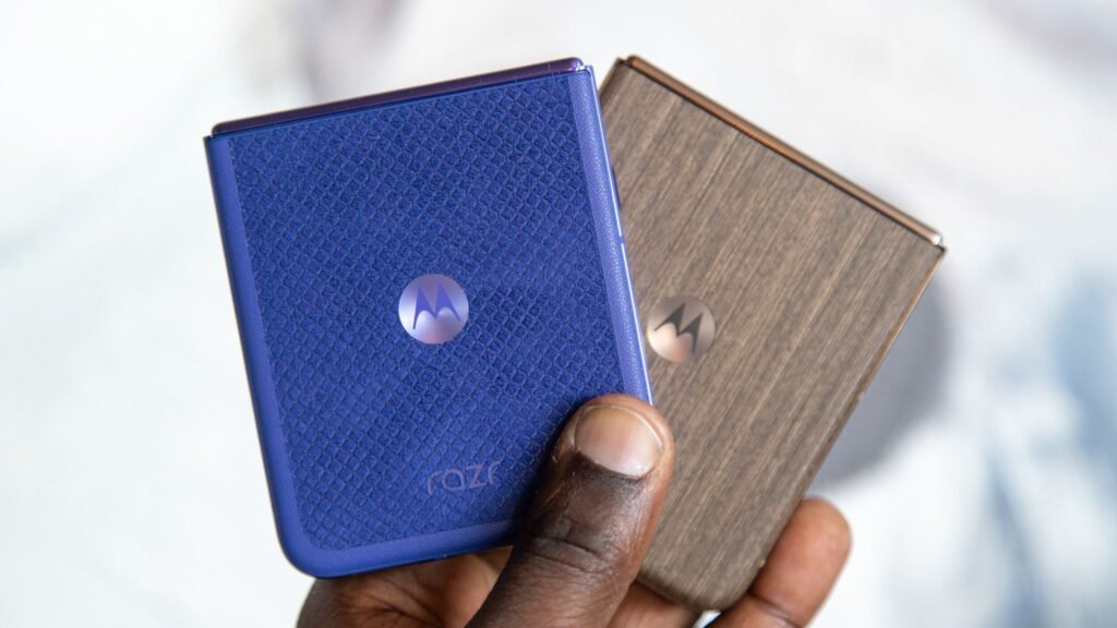 Motorola Razr Ultra 2026 vs. Samsung Galaxy S26 Ultra