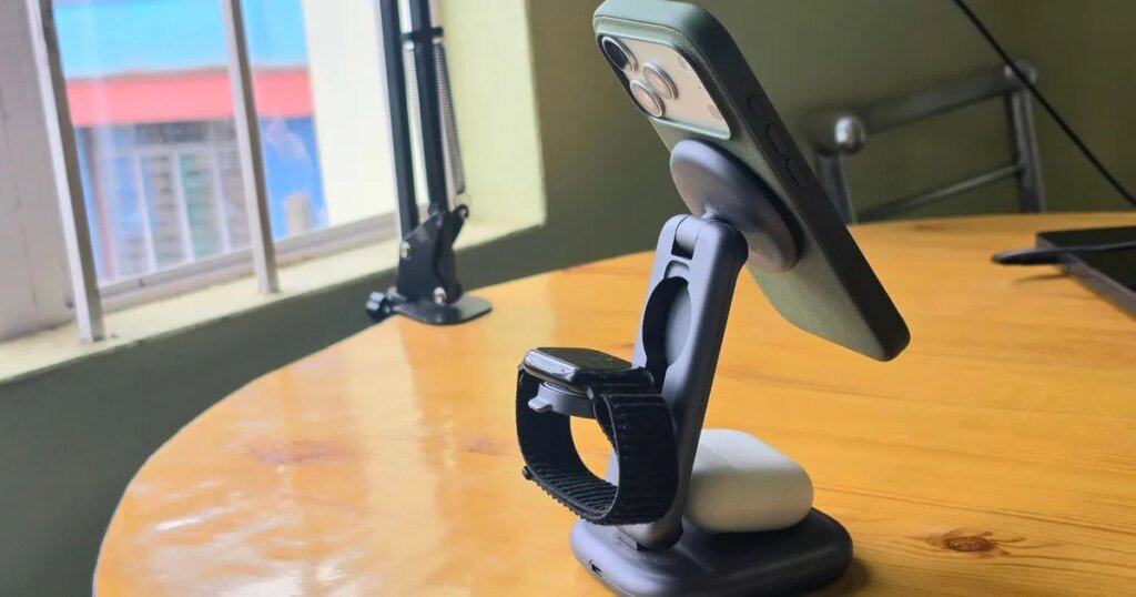 Satechi 3-in-1 Foldable Wireless Charging Stand Qi2 Review: Fast, folding, and my new favorite