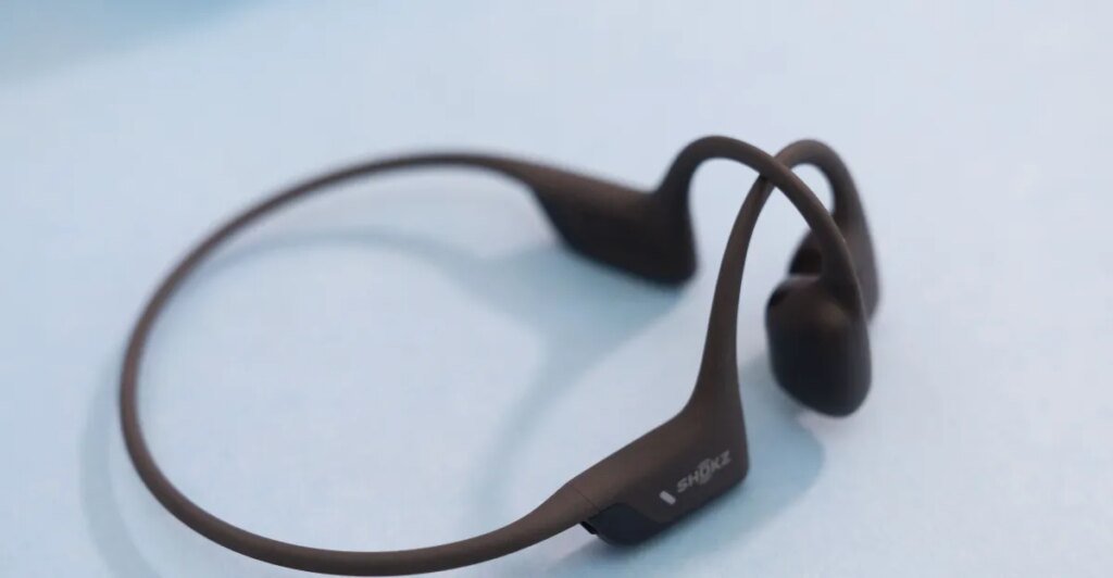 Shokz’s bassy OpenRun Pro 2 are $40 off thanks to a new Mother’s Day promo