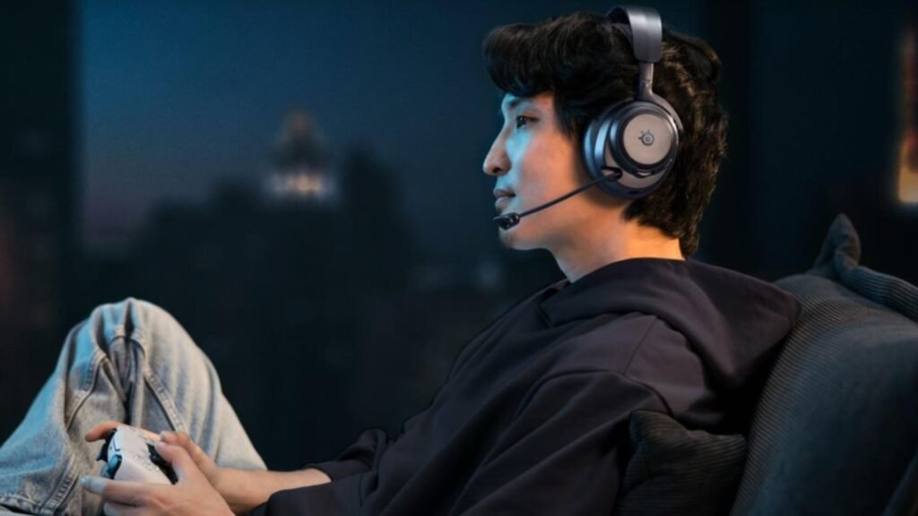 SteelSeries' Arctis Nova Pro Omni mixes PC and console audio